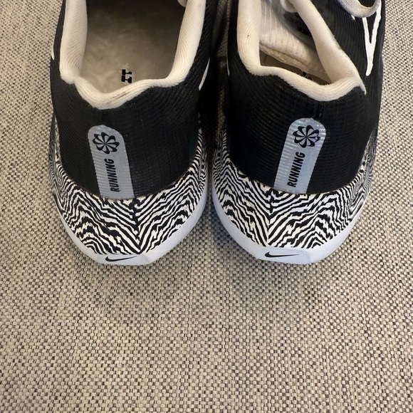Nike Zoom Fly Running Shoe - Picture 12 of 13
